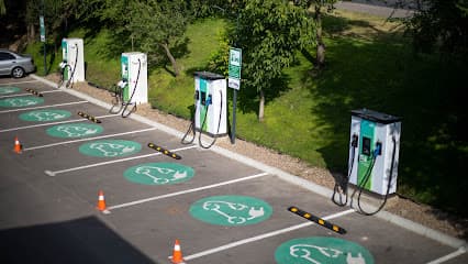 4Seasons Car Wash & EV Charging Station